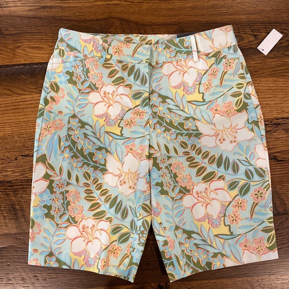 Talbot’s Walking Shorts - Picture 2 of 6